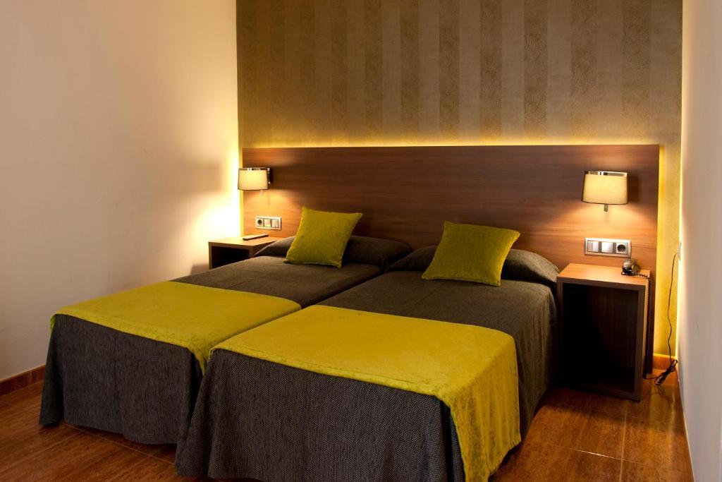 Bed And Breakfast El Pekinaire Calella Rum bild