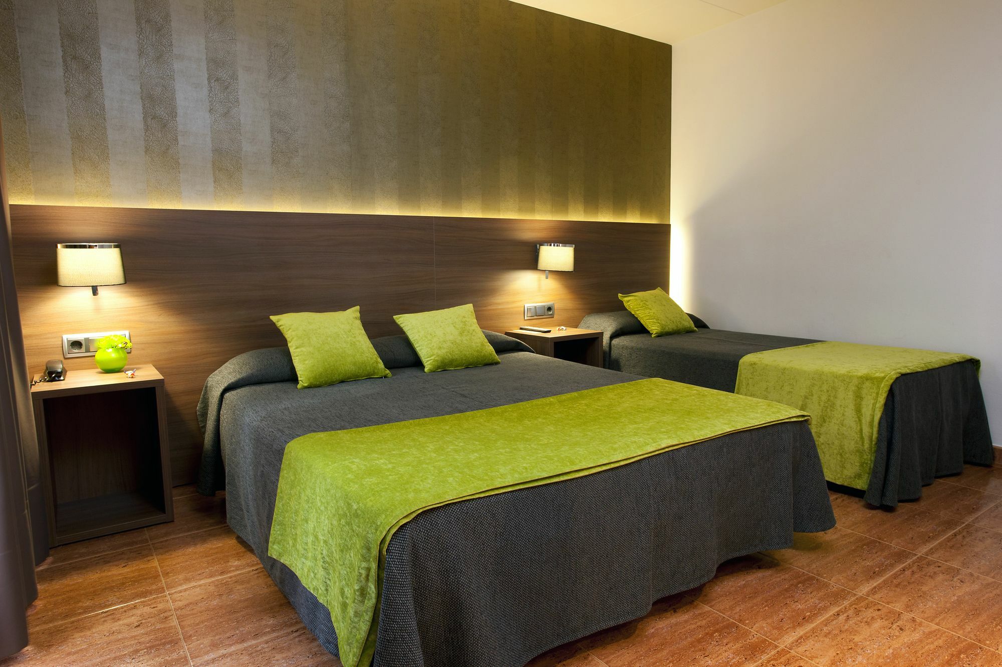 Bed And Breakfast El Pekinaire Calella Exteriör bild