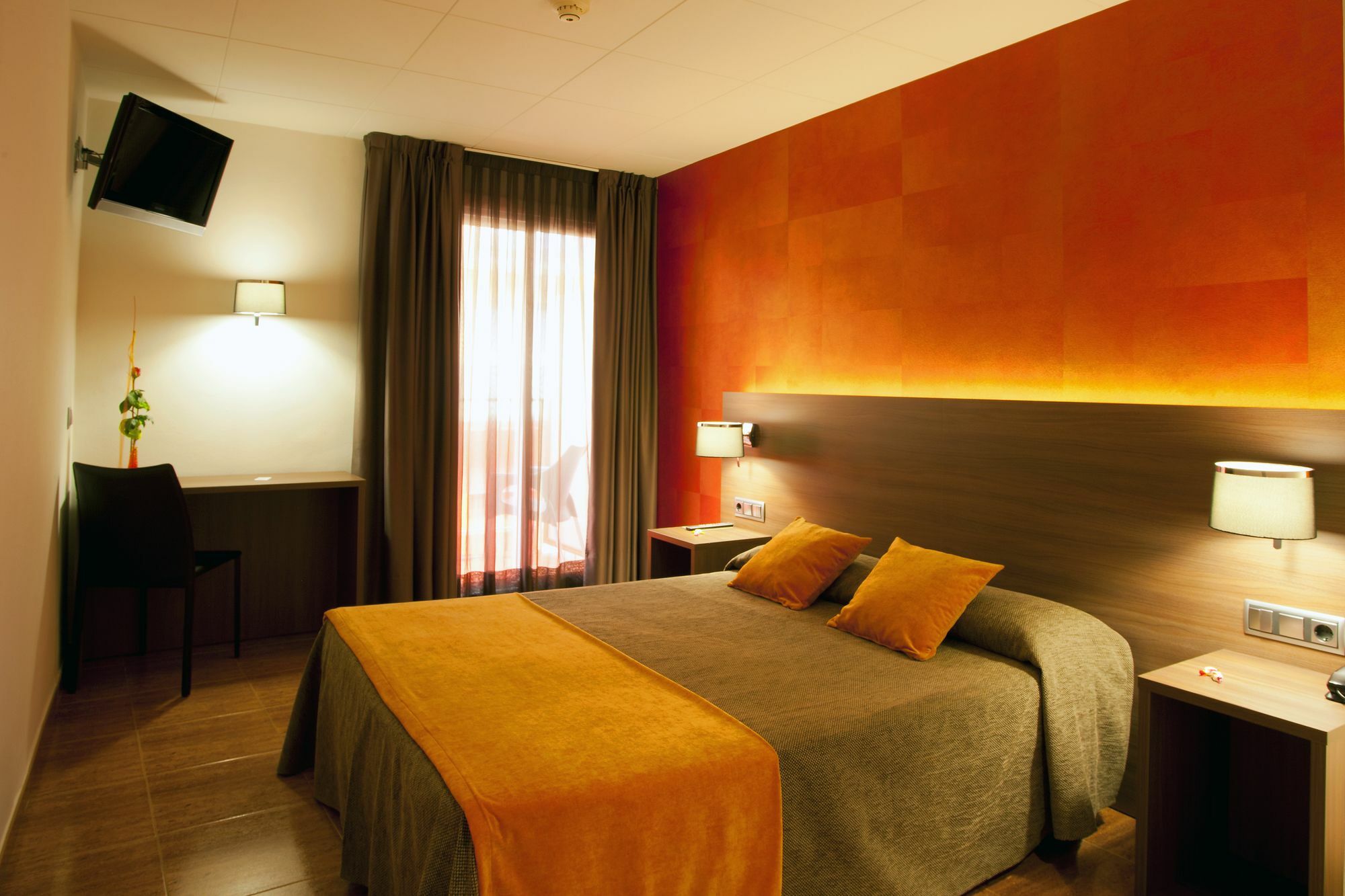Bed And Breakfast El Pekinaire Calella Exteriör bild