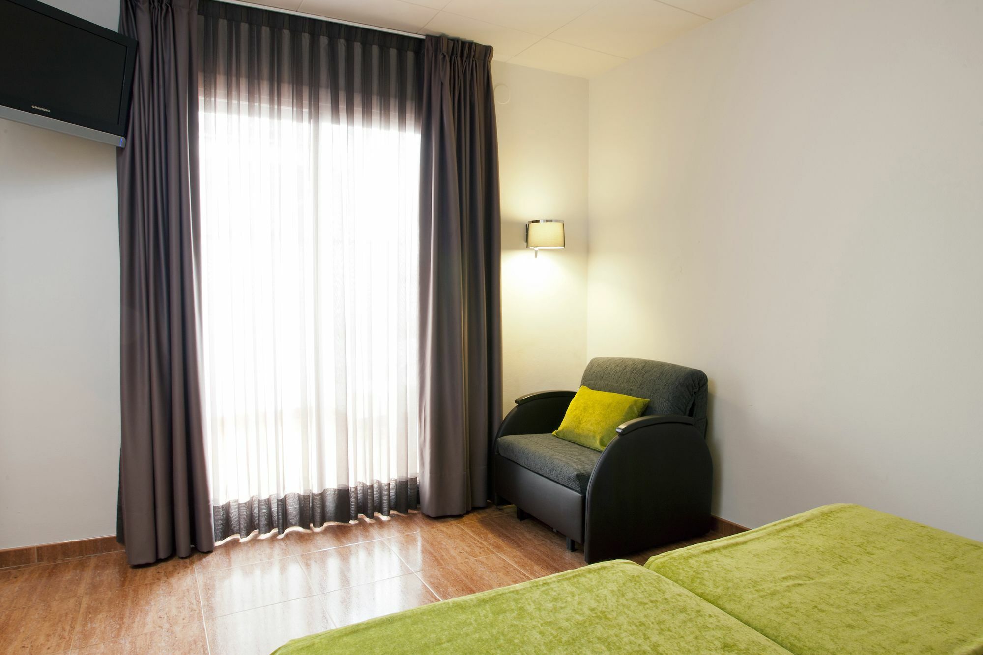 Bed And Breakfast El Pekinaire Calella Exteriör bild